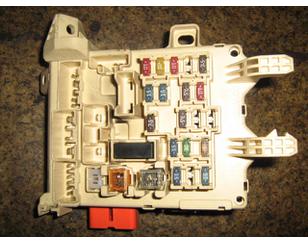 Блок предохранителей для Toyota Corolla E11 1997-2001 с разбора состояние удовлетворительное