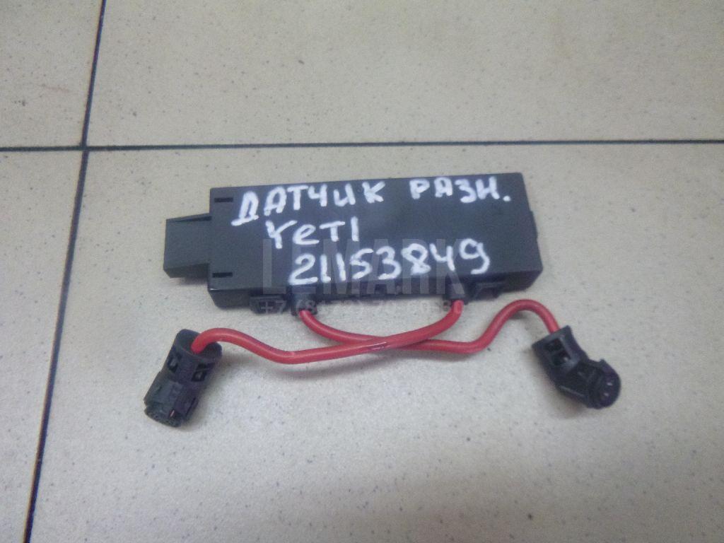 Датчик 1K8951171 VAG