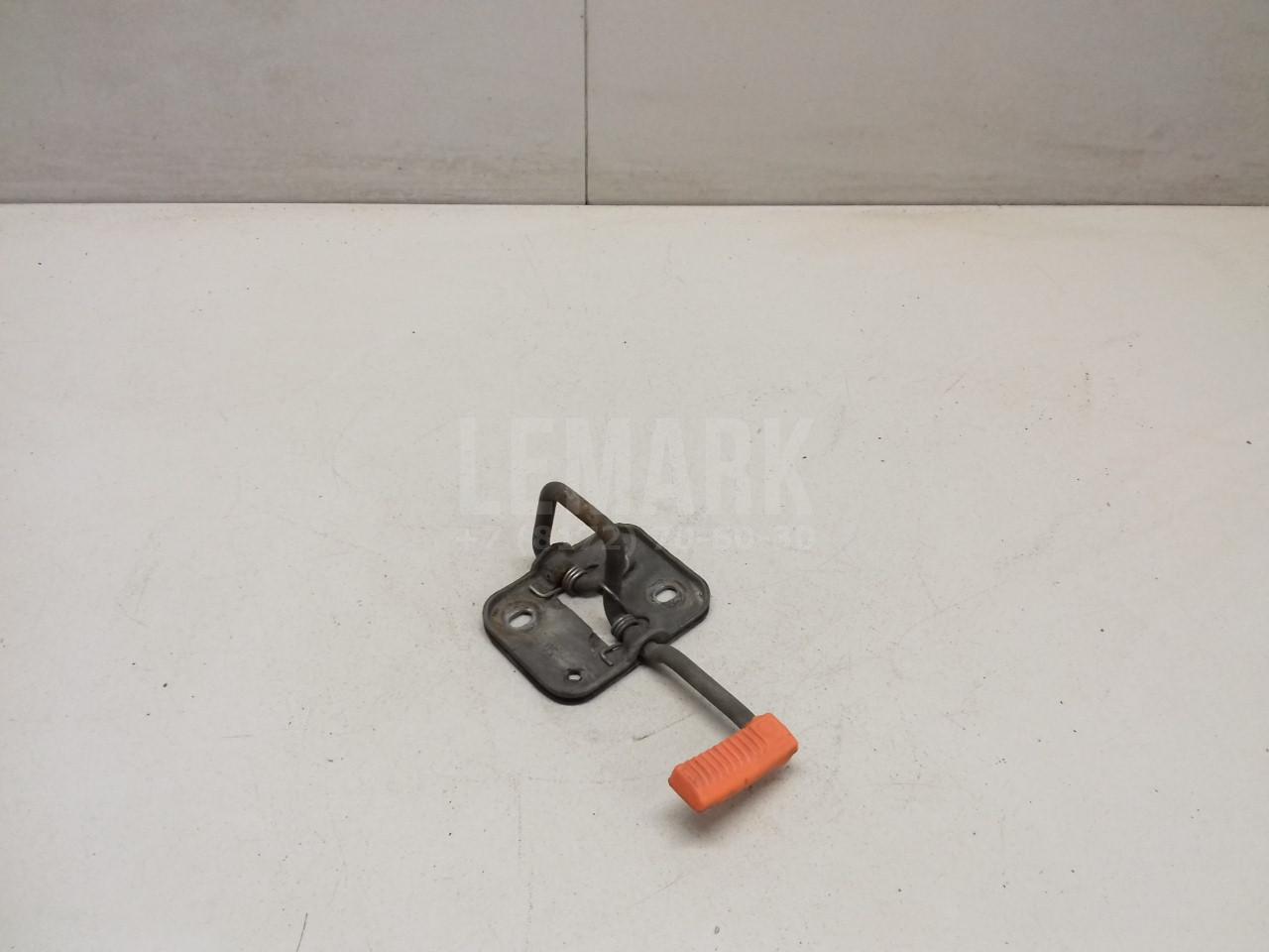 Крючок капота 6R0823186C VAG