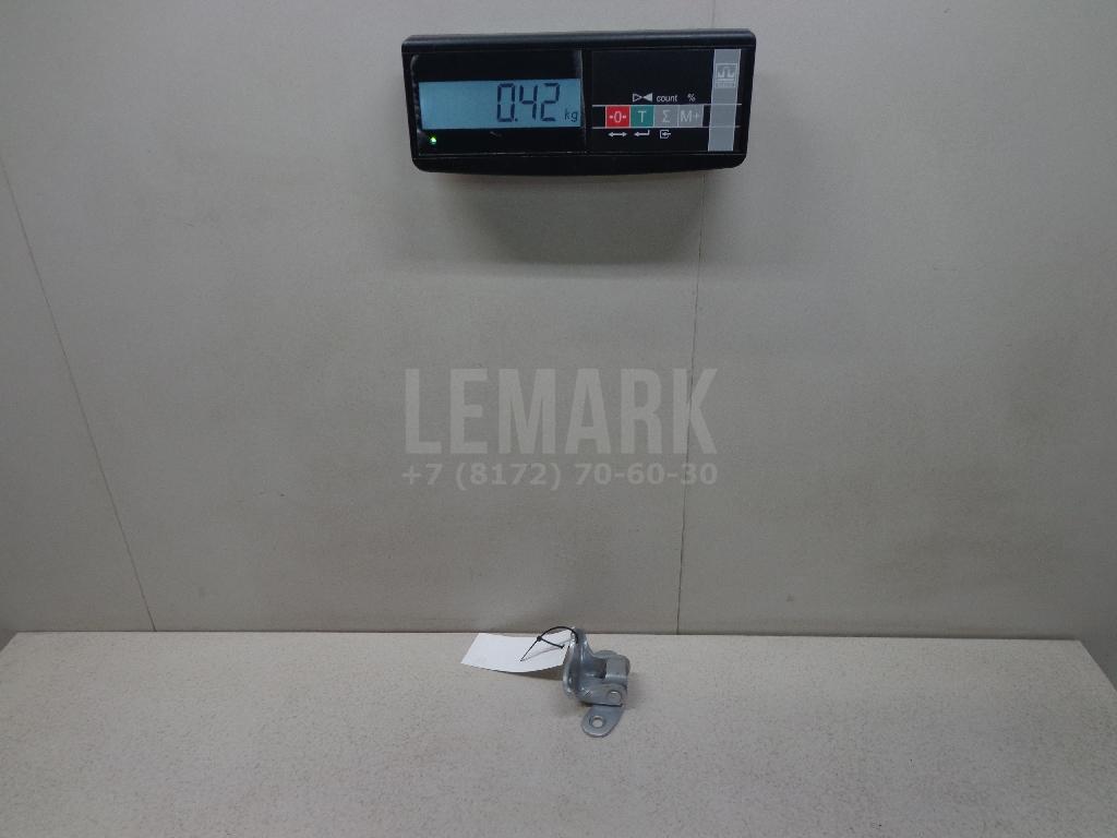 Петля двери передней правой нижняя 6873006060 Toyota