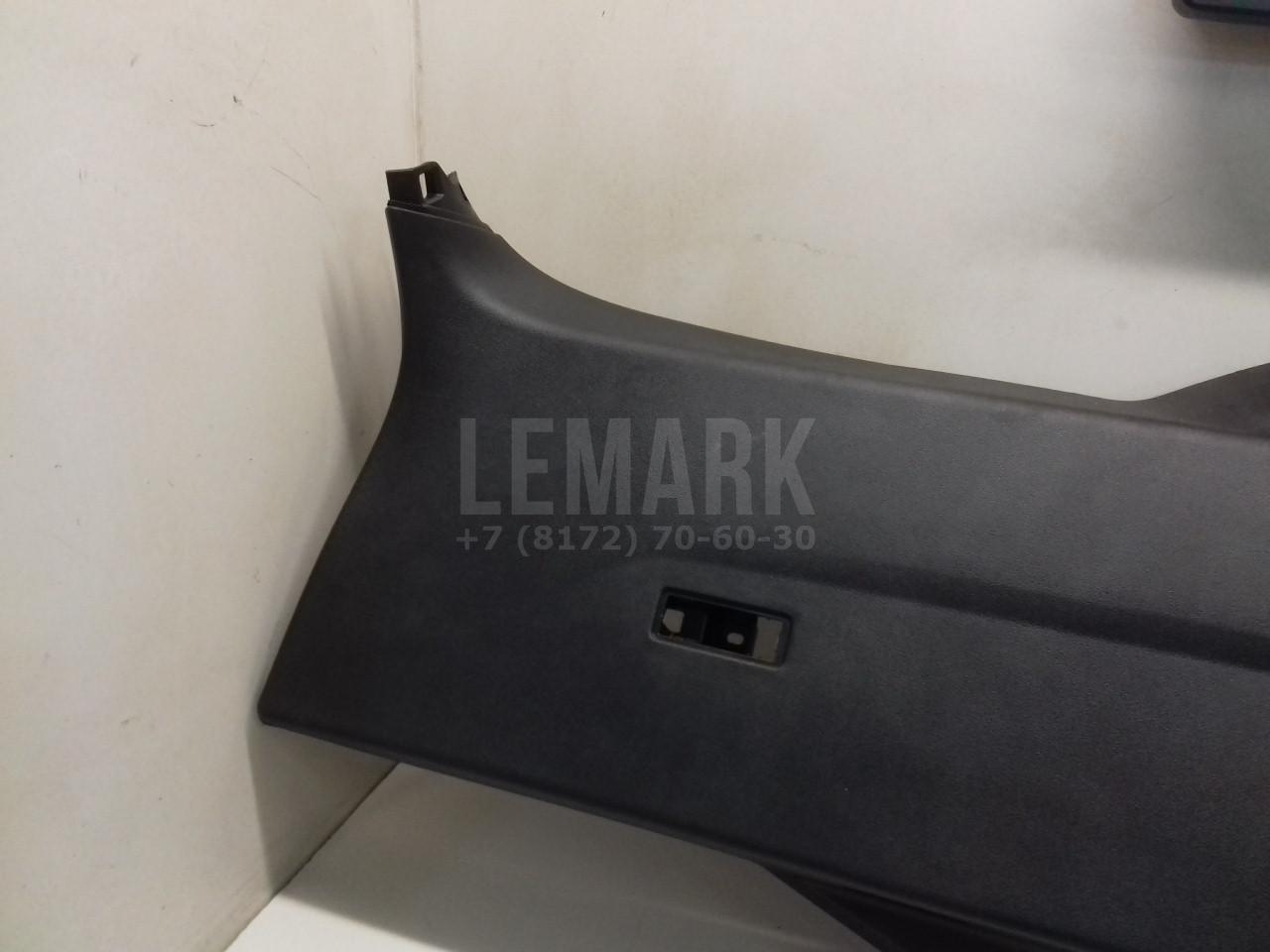 Обшивка двери багажника для  BMW 1-serie E82/E88 2007-2013