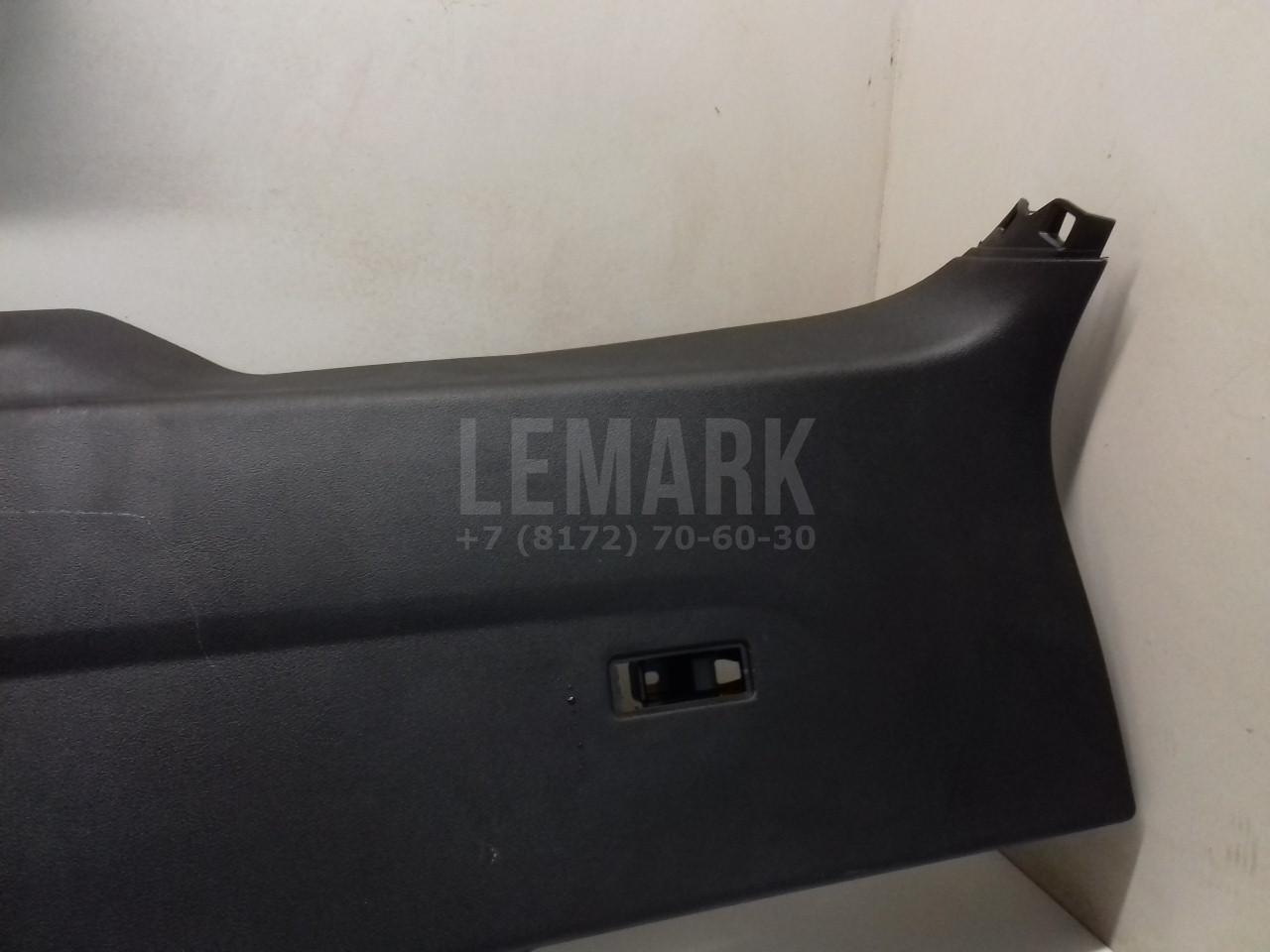 Обшивка двери багажника для  BMW 1-serie E82/E88 2007-2013