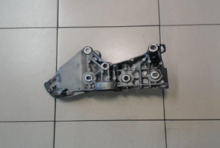 Кронштейн кондиционера 1171000Q1D Nissan
