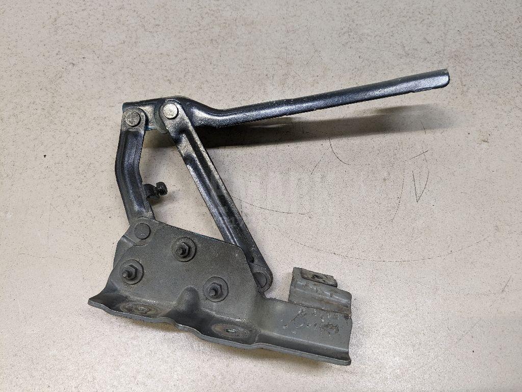 Петля капота правая 20879203 GM