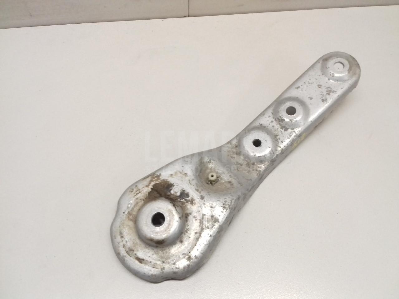 Кронштейн задней балки для  BMW 1-serie E82/E88 2007-2013