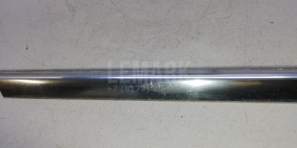 Накладка стекла заднего левого для  BMW 1-serie F20/F21 2011-2019