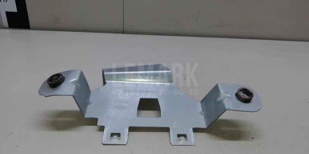 Кронштейн (сопут. товар) для  Audi 80/90 [B2] 0-1986