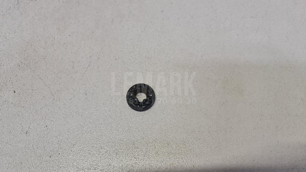 Фиксатор подставки капота 1470846 Ford