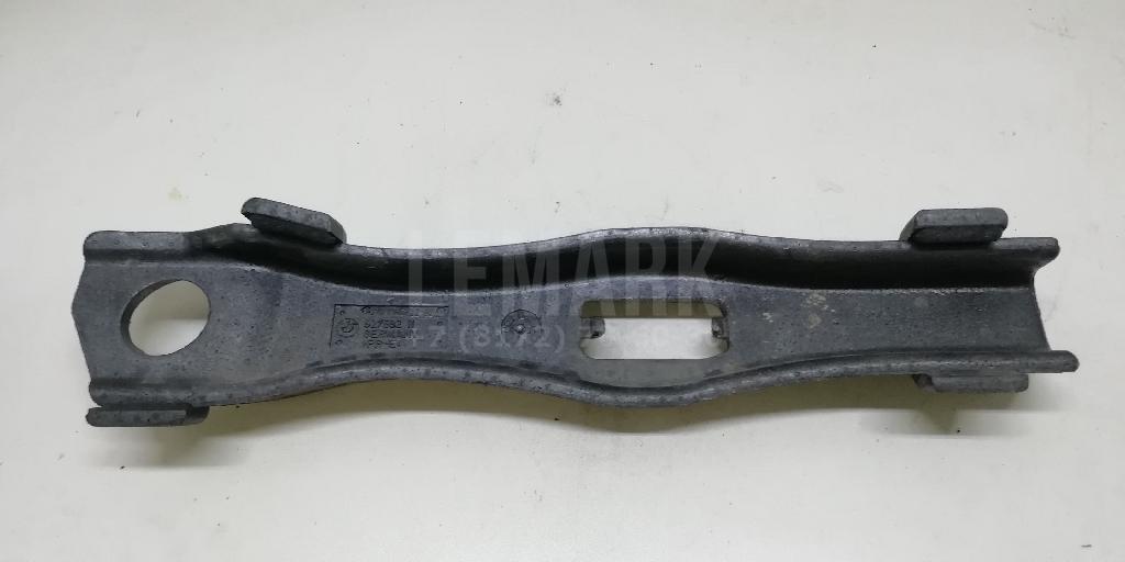 Наполнитель заднего бампера для  BMW 7-serie G11/G12 2015-2022