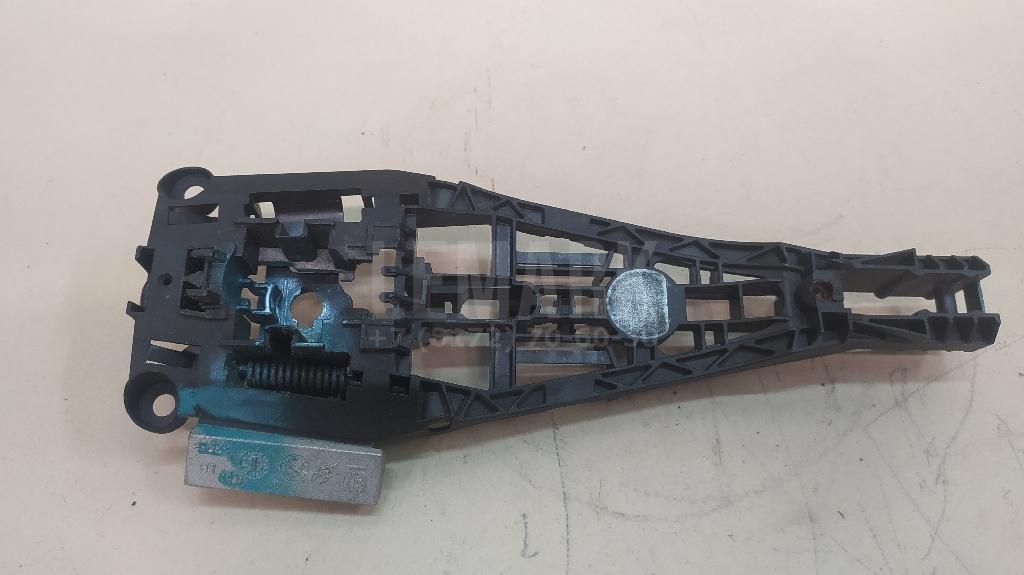 Кронштейн ручки 13503893 GM
