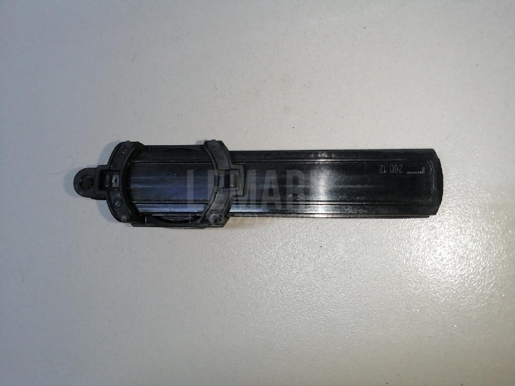 Демпфер бардачка 13294105 GM