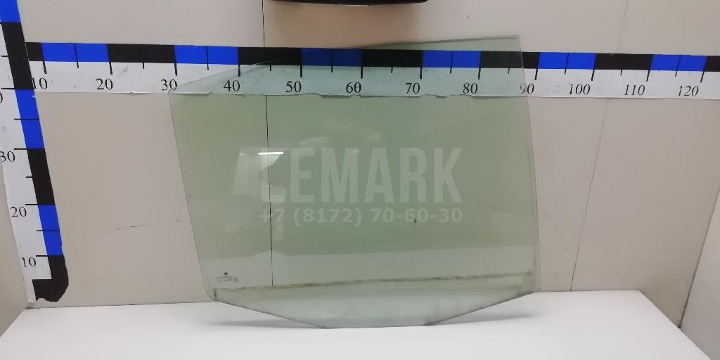 Стекло двери задней правой 1U4845206A VAG