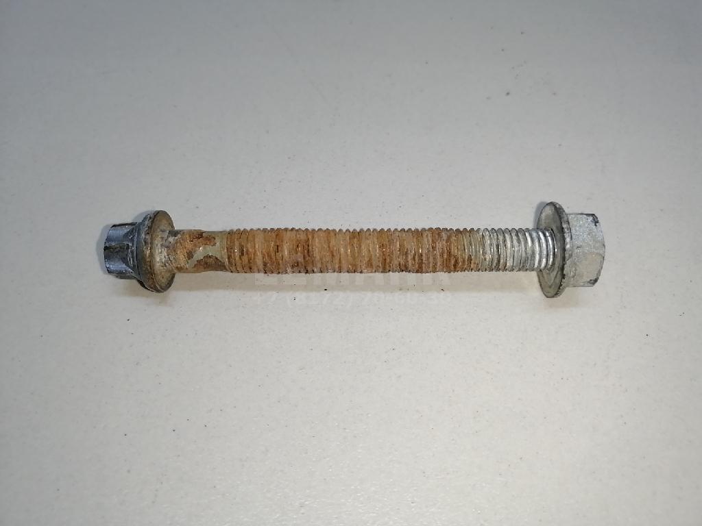 Болт 11098031 GM