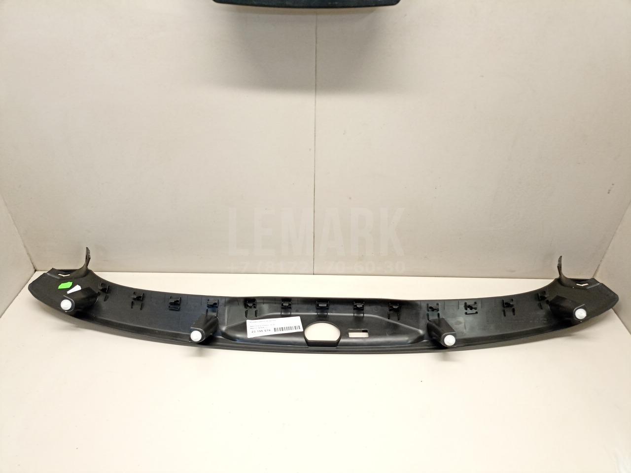 Обшивка двери багажника для  BMW 7-serie F01/F02 2008-2015