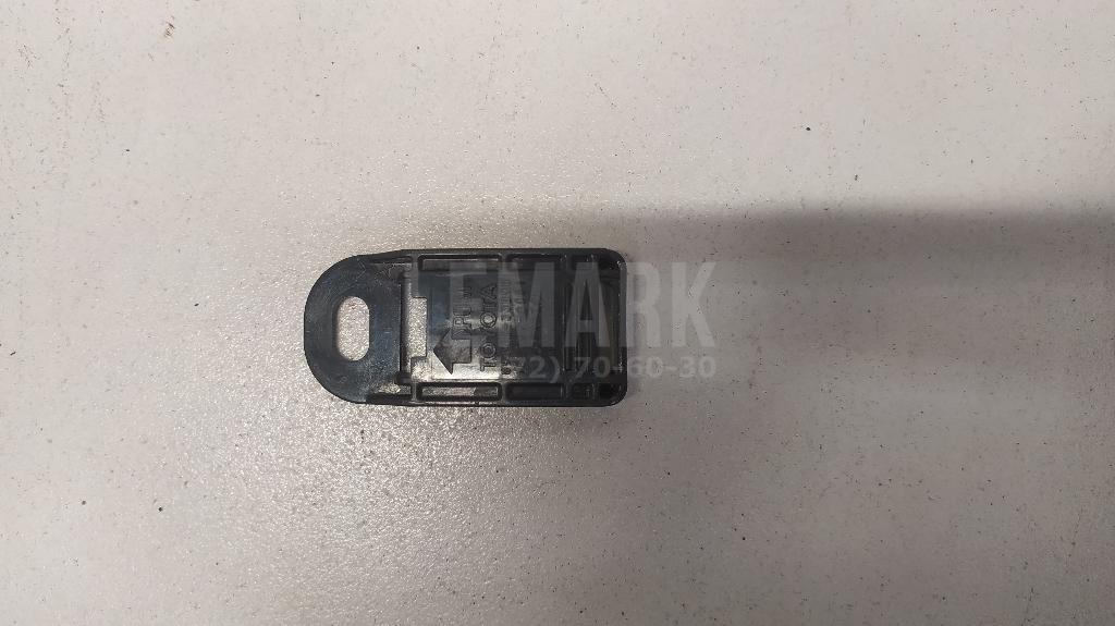 Кронштейн датчика парковки 8934833090 Toyota