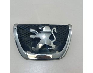 Эмблема для Peugeot 207 2006-2013 с разборки состояние отличное