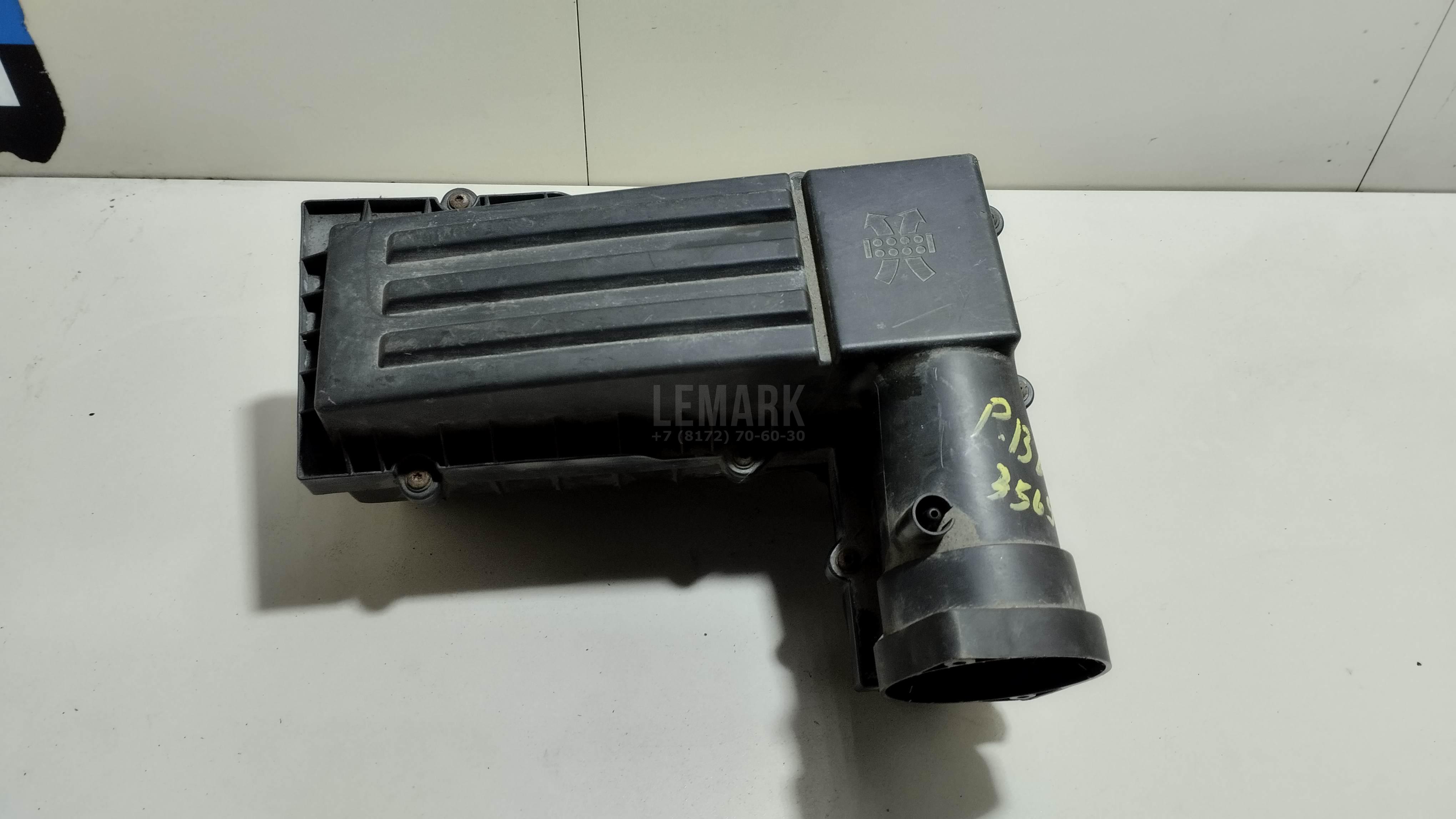 Корпус воздушного фильтра 3C0129607AS VAG