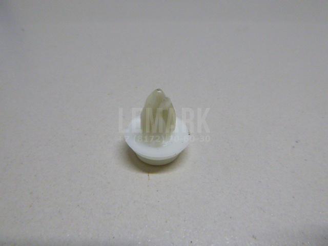 Крепеж (клоп) MU000504 Mitsubishi