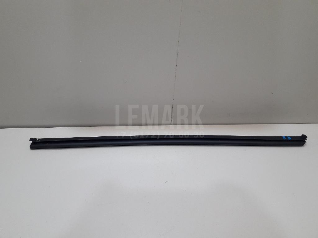 Накладка стекла заднего правого 83241D3000 Hyundai-Kia