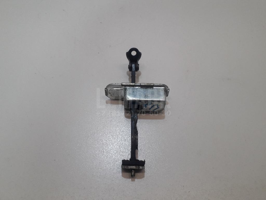 Ограничитель двери 79390D3000 Hyundai-Kia