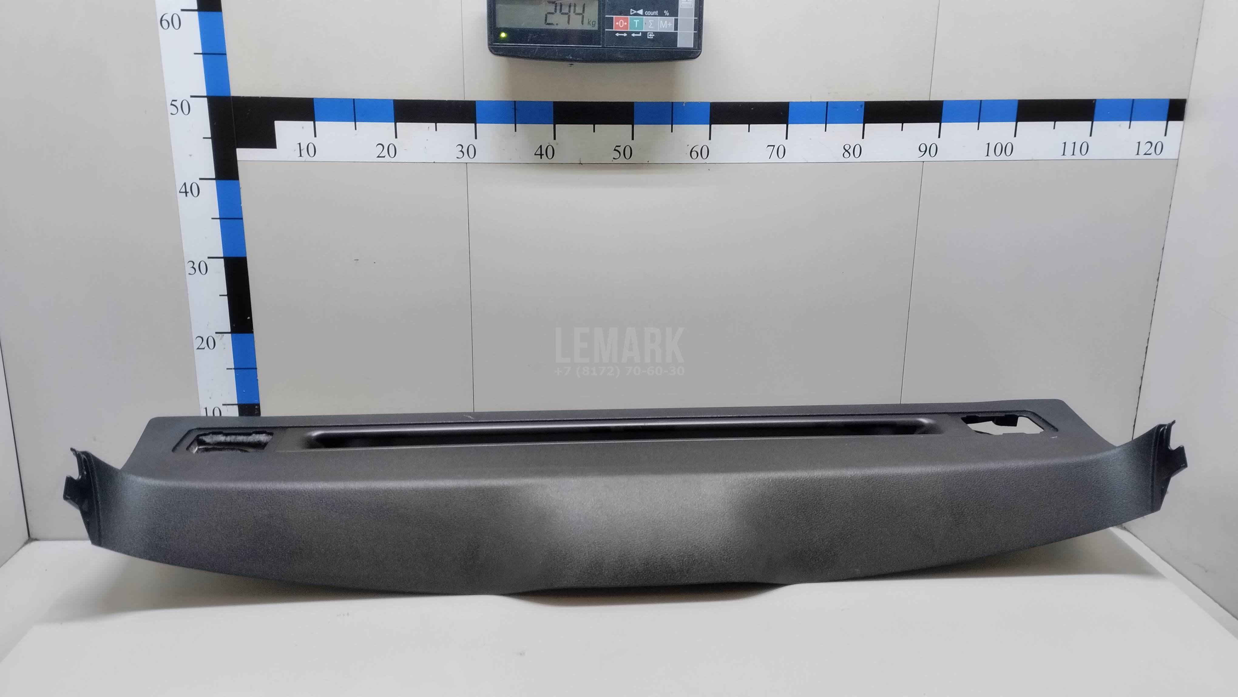 Обшивка двери багажника для  Ford Escape EUR 2007-2009