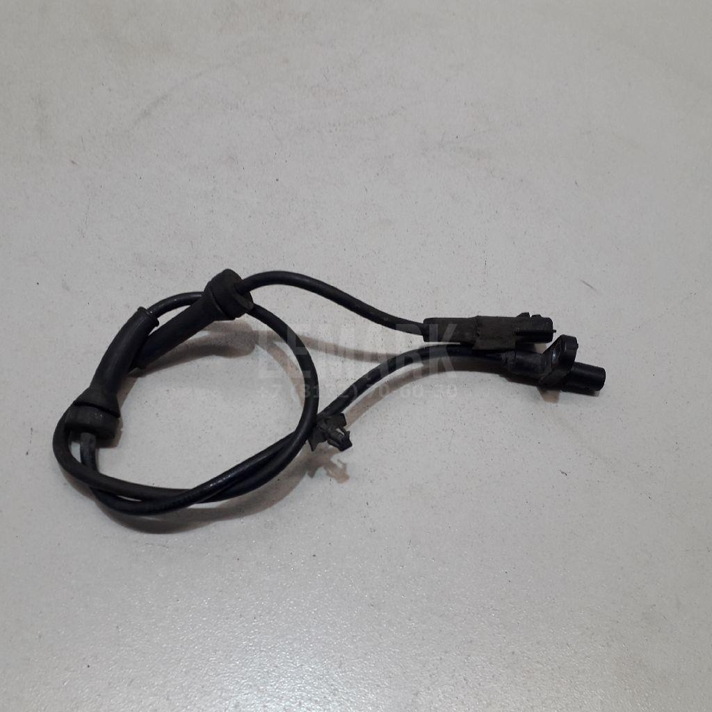 Датчик ABS задний правый 479004EA0A Nissan