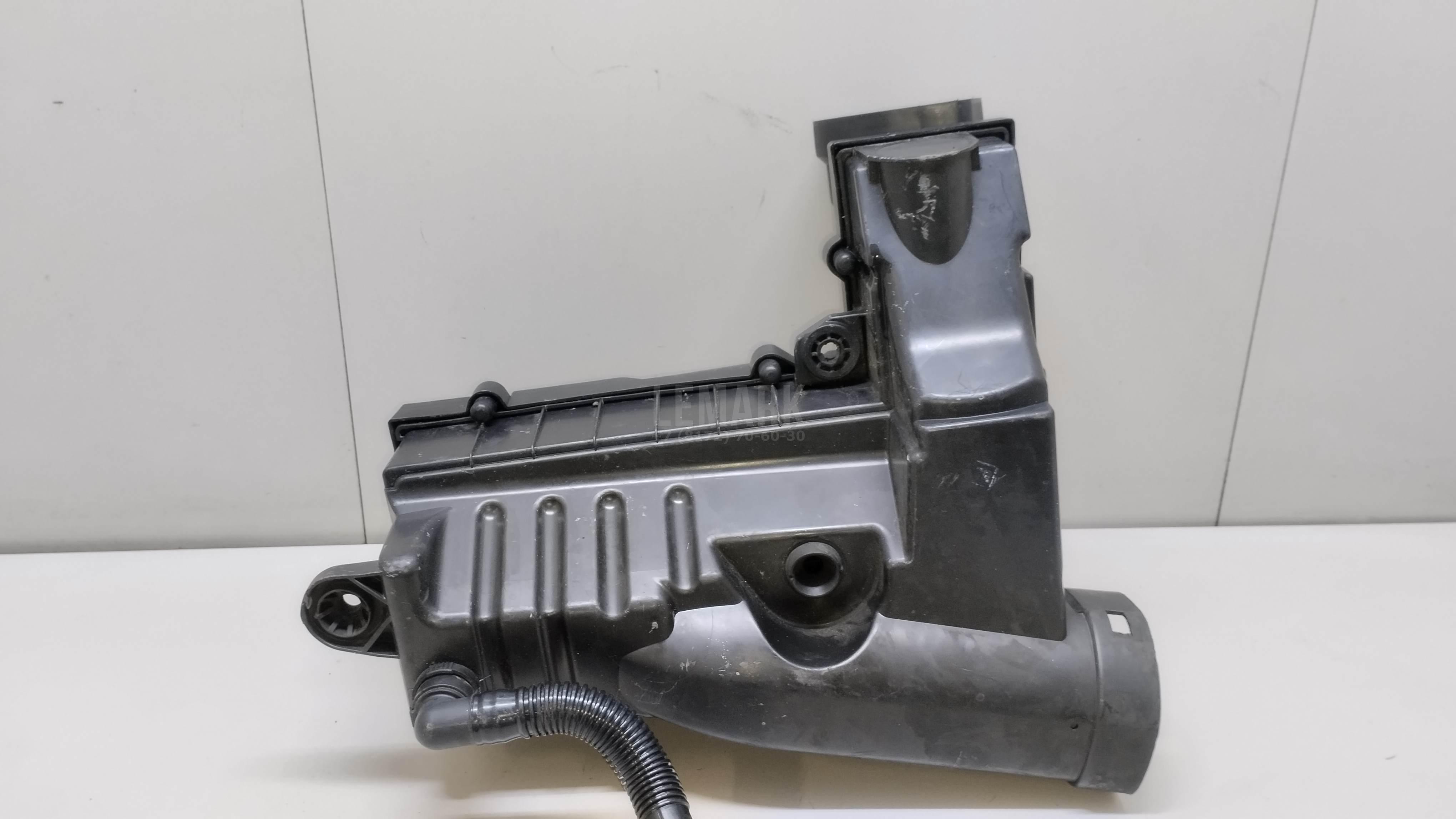 Корпус воздушного фильтра для  Audi A4 [B6] 2000-2004