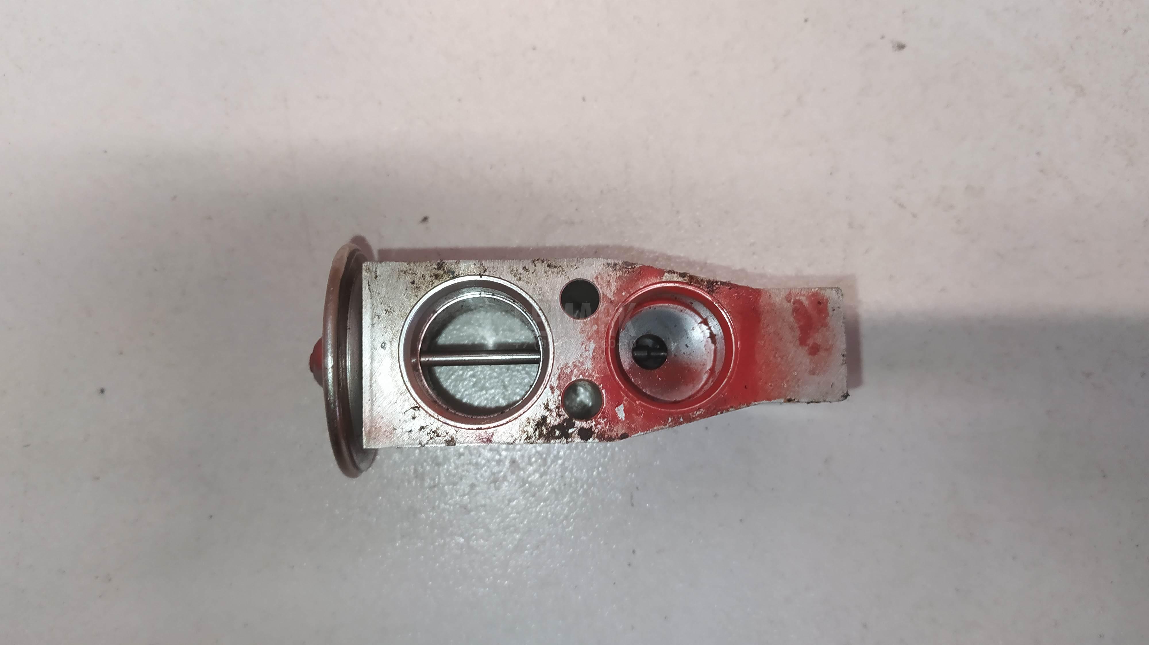Клапан кондиционера 8851512100 Toyota
