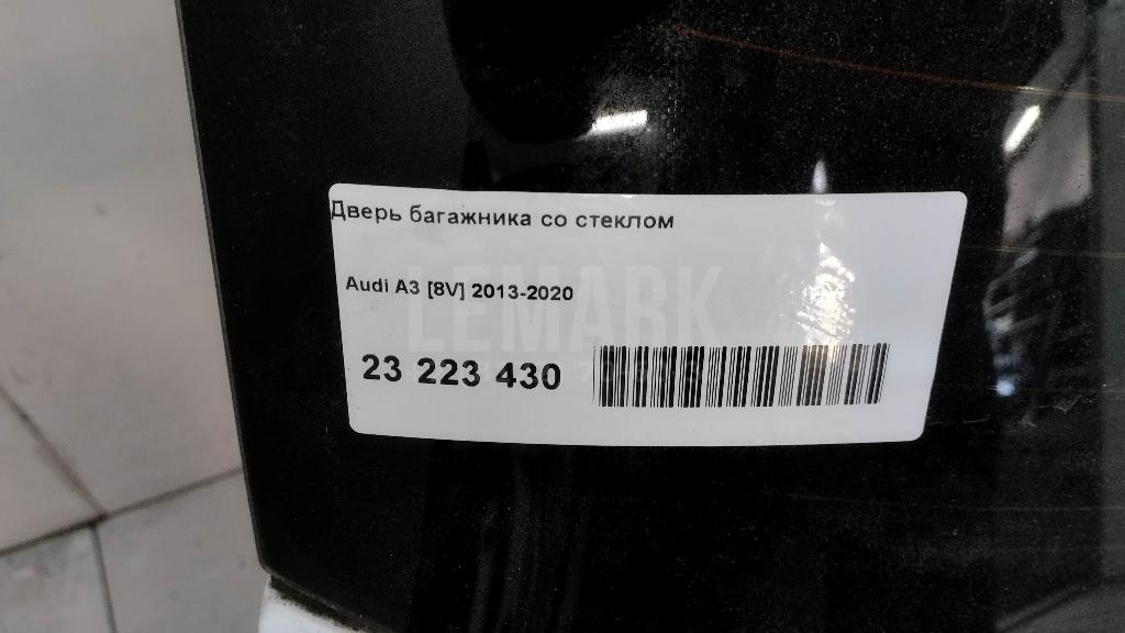 Эмблема на крышку багажника