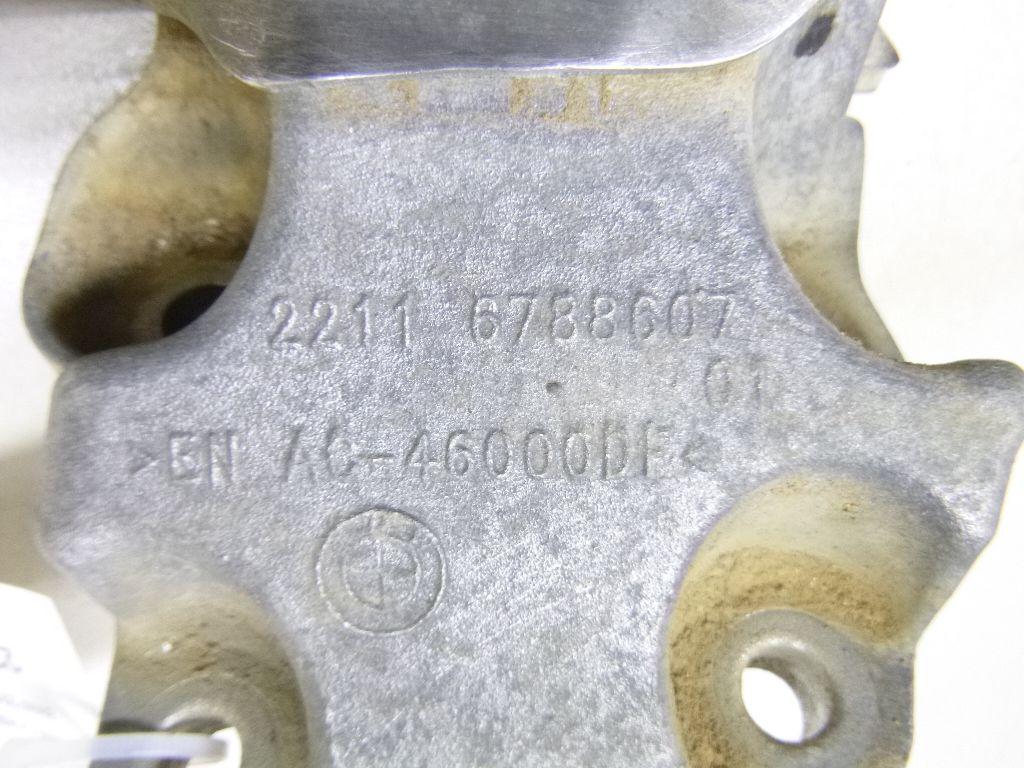 Кронштейн двигателя левый для  Audi A8 [4D] 1999-2002
