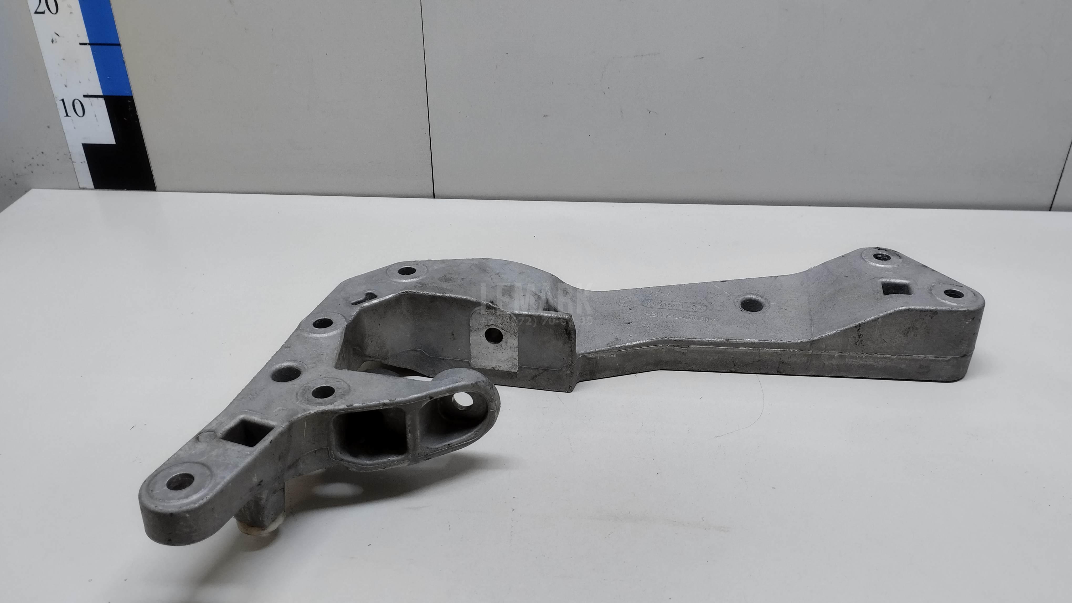 Кронштейн КПП для  BMW 3-serie E90/E91 2005-2012