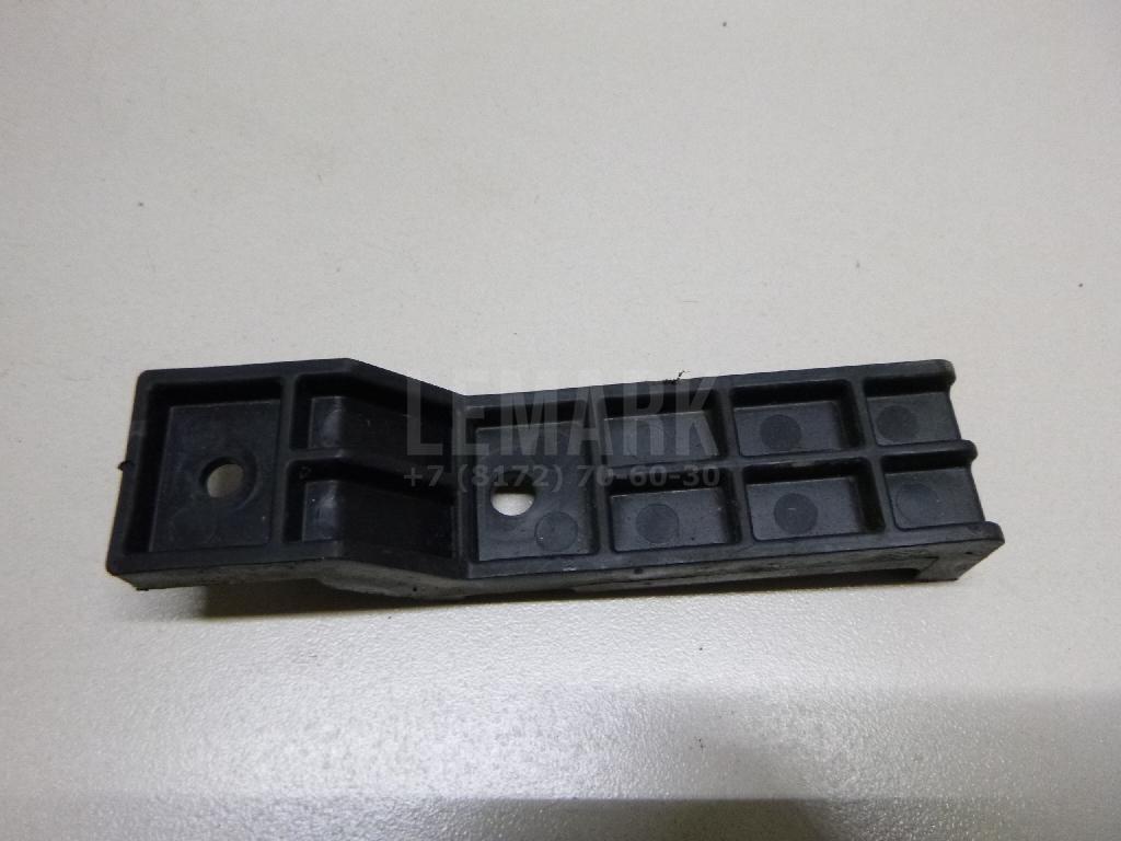 Кронштейн заднего бампера 866851H200 Hyundai-Kia