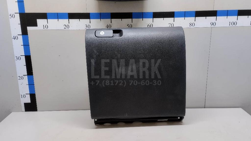 Бардачок 5M1857114E82V VAG