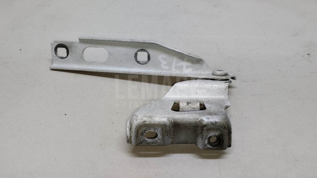 Петля капота правая для  BMW X5 E70 2007-2013