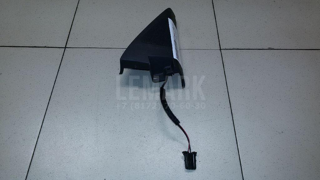 Крышка зеркала внутренняя правая 5N0837974G82V VAG
