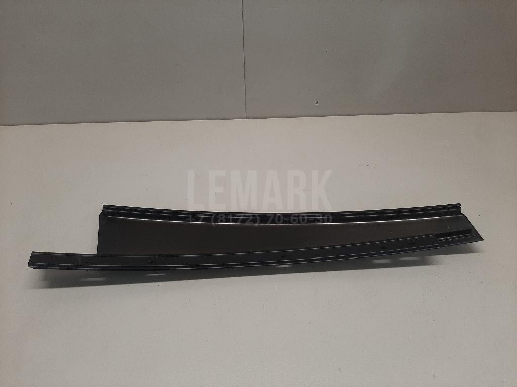 Накладка двери задней правой для  Acura MDX 2001-2006