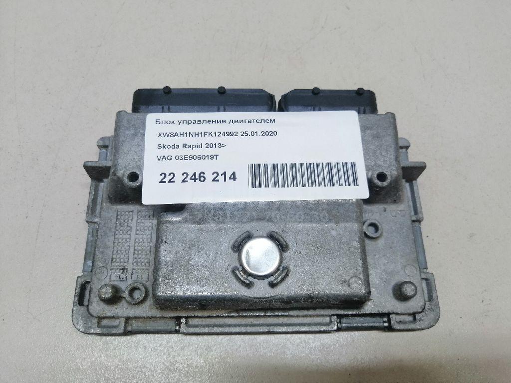 Блок управления двигателем 03E906019T VAG