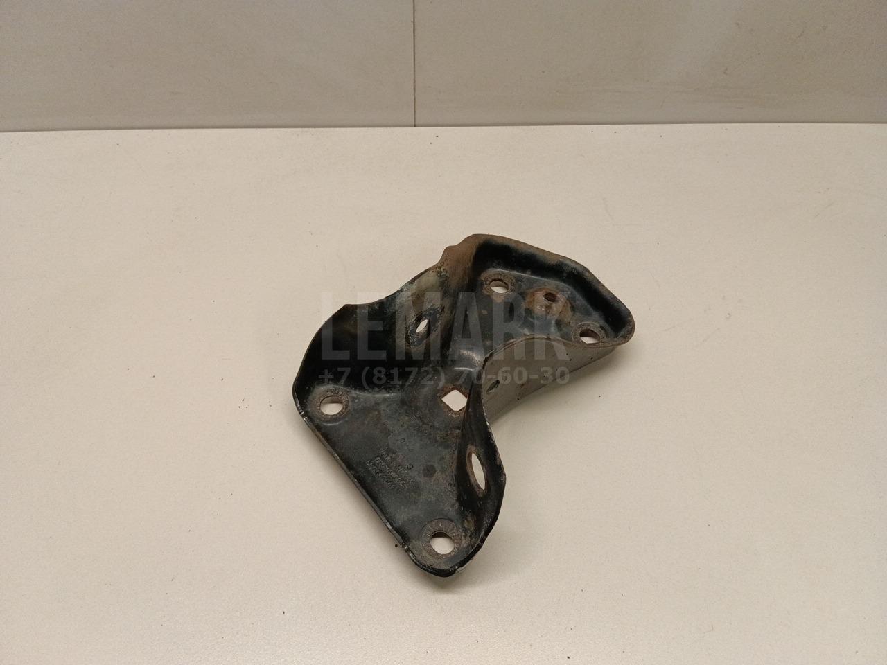 Кронштейн задней балки 5C0501546B VAG