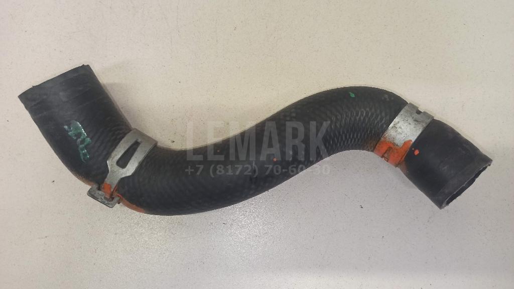 Патрубок радиатора 1657236160 Toyota