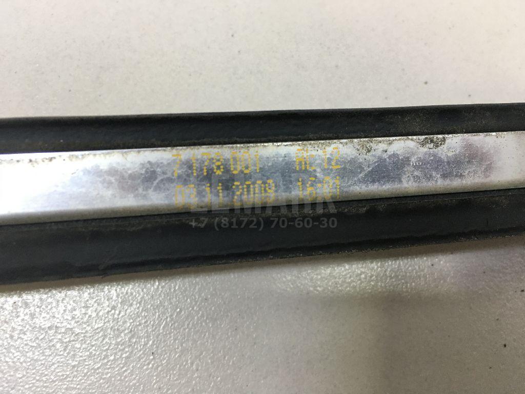 Накладка стекла переднего левого для  BMW 3-serie F30/F31/F80 2011-2020