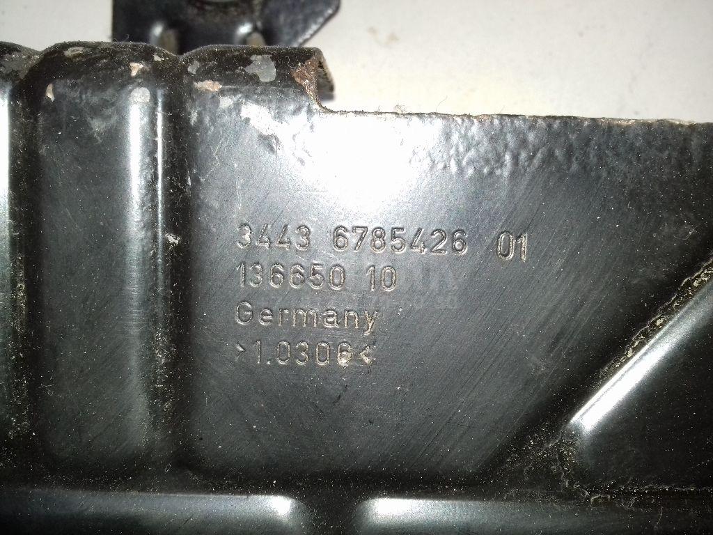 Кронштейн (сопут. товар) для  Audi 80/90 [B2] 0-1986