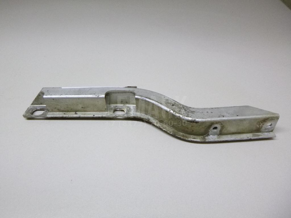 Кронштейн (сопут. товар) для  Audi 80/90 [B4] 1991-1995