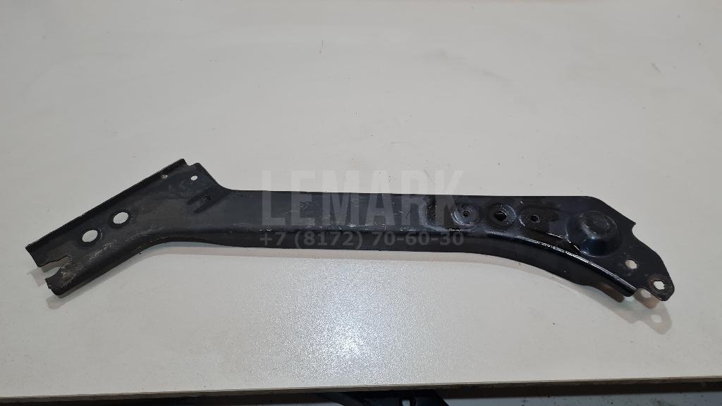 Элемент передней панели 62513JG00A Nissan