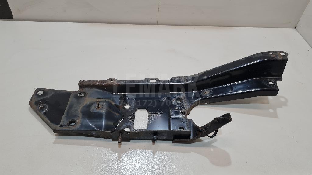 Элемент передней панели 62521JG00B Nissan