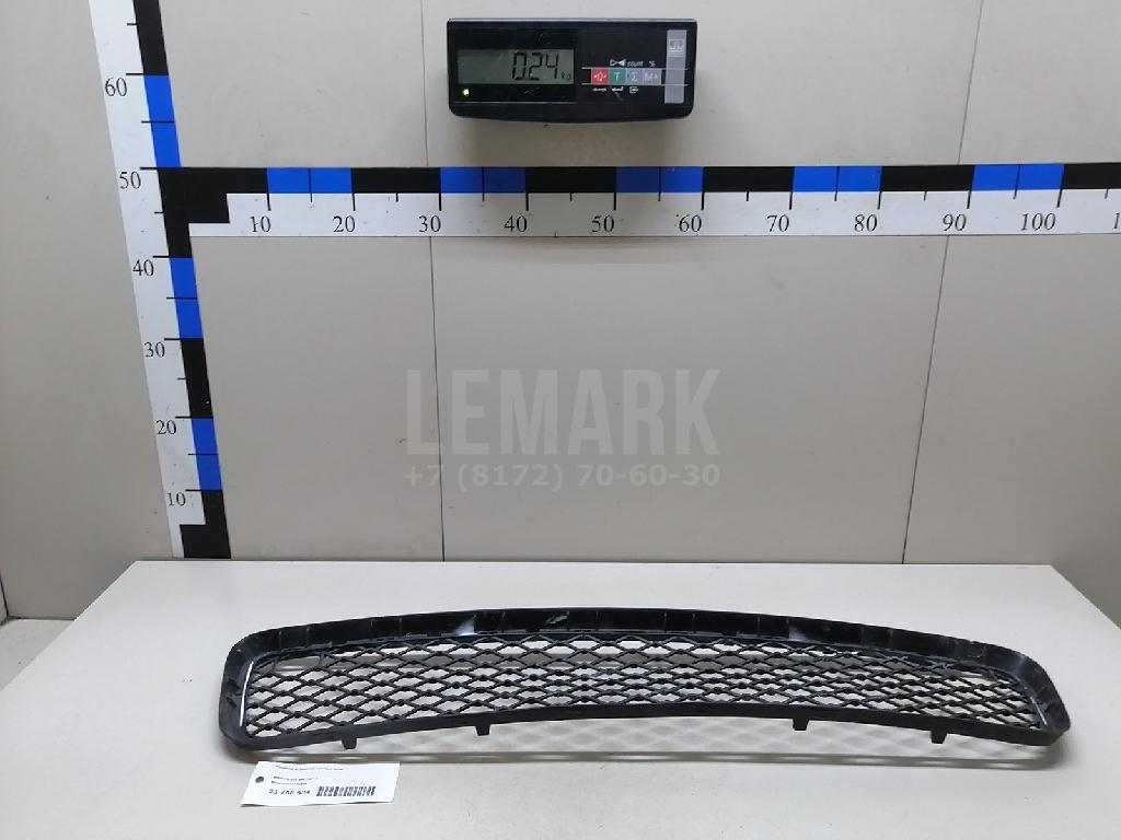 Решетка в бампер центральная для  BMW 1-serie E87/E81 2004-2011