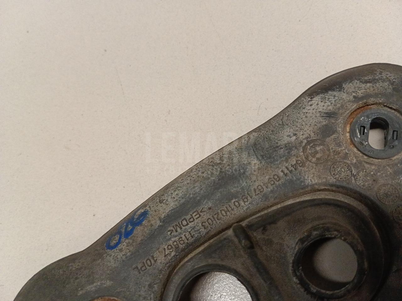 Уплотнитель (внутри) для  Audi A4 [B7] 2005-2007