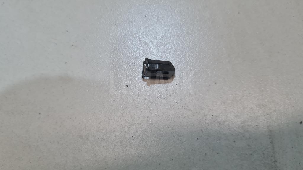 Крепеж 0155400061 Nissan