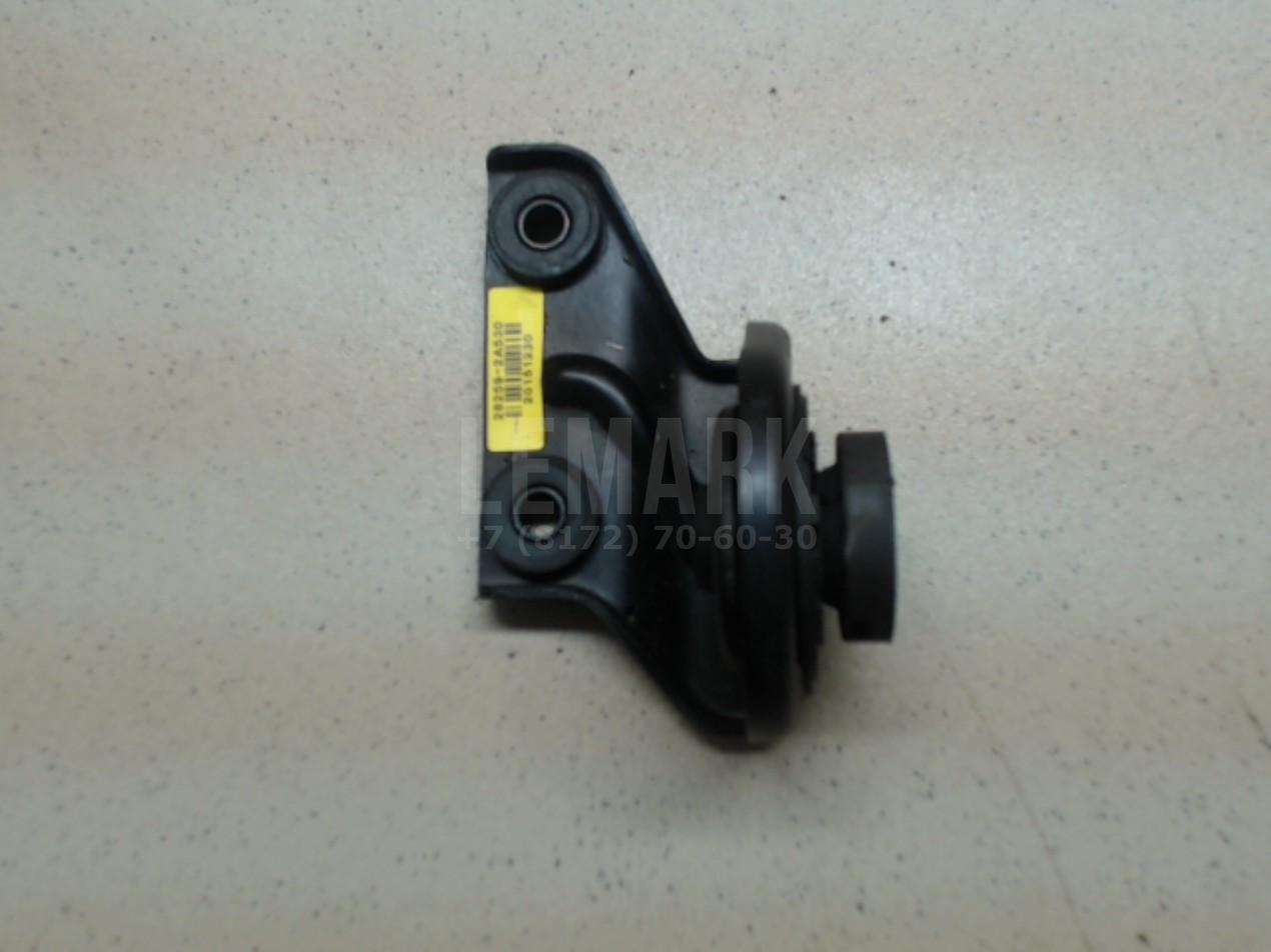 Кронштейн радиатора 282592A530 Hyundai-Kia