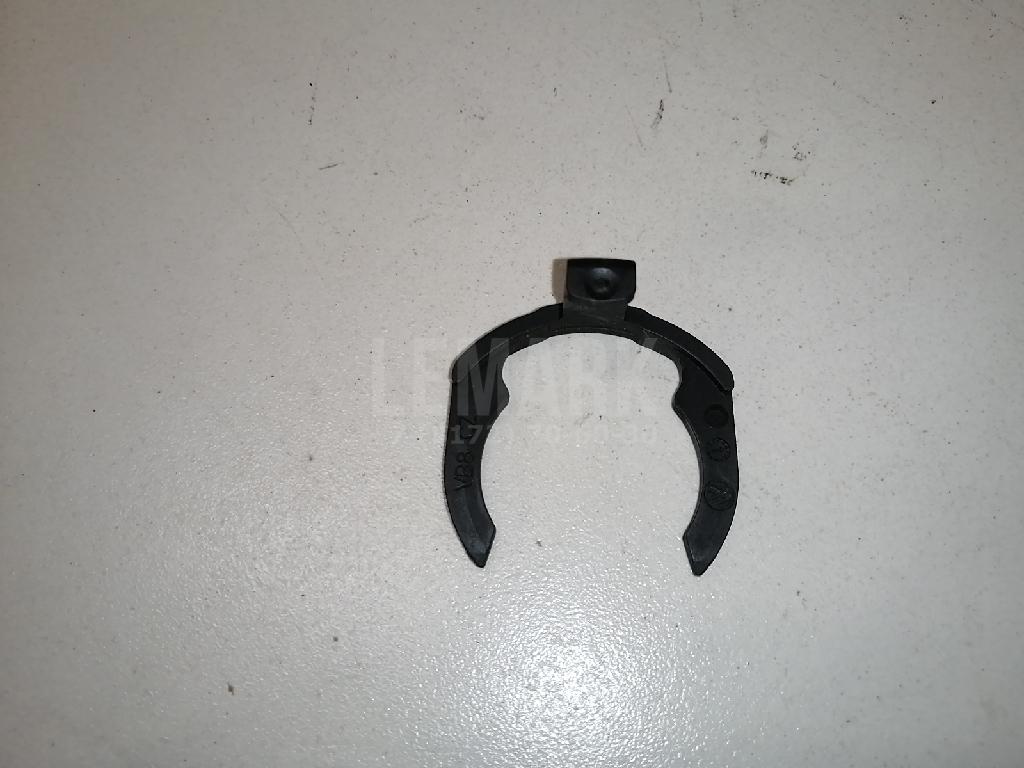 Скоба 03F121142 VAG