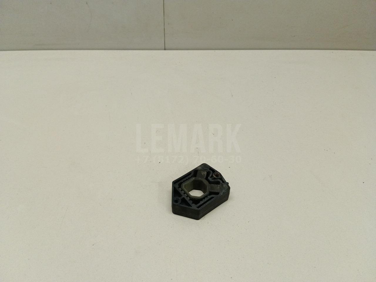 Кронштейн радиатора 1Z0121367B VAG